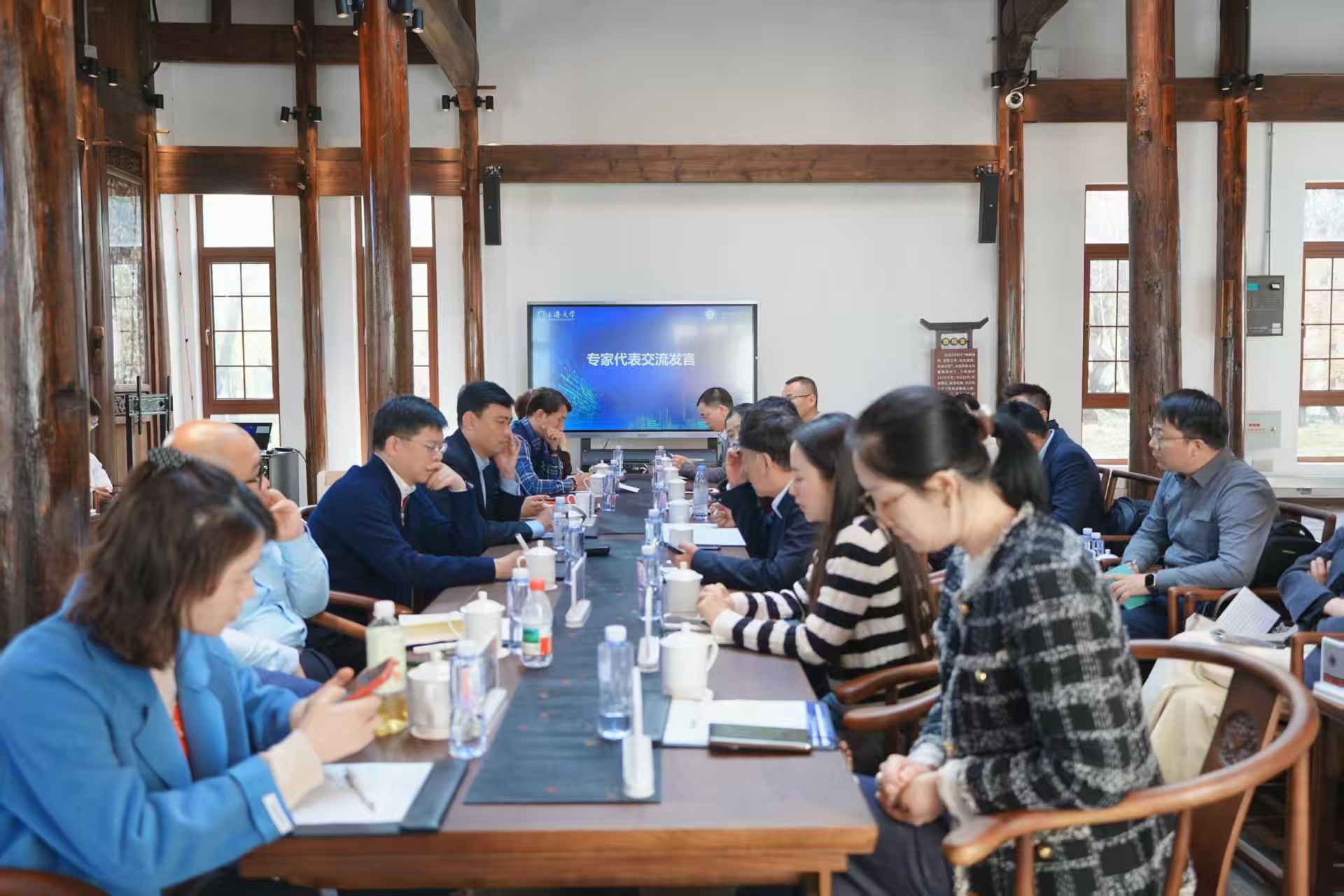 DAF3DF886F1D5C7EDF6F11120F5_659085B4_3575F DAF3DF886F1D5C7EDF6F11120F5_659085B4_3575F